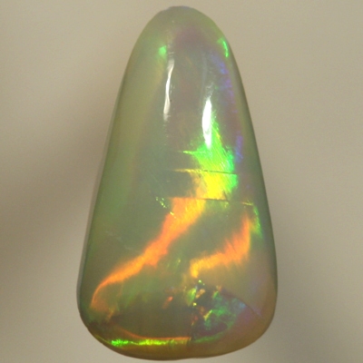 SOLID SEMI BLACK OPAL Chasing rolling flashes
